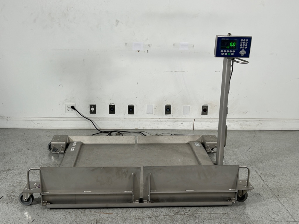 Image of Mettler Toledo IND570 Floor Scale
